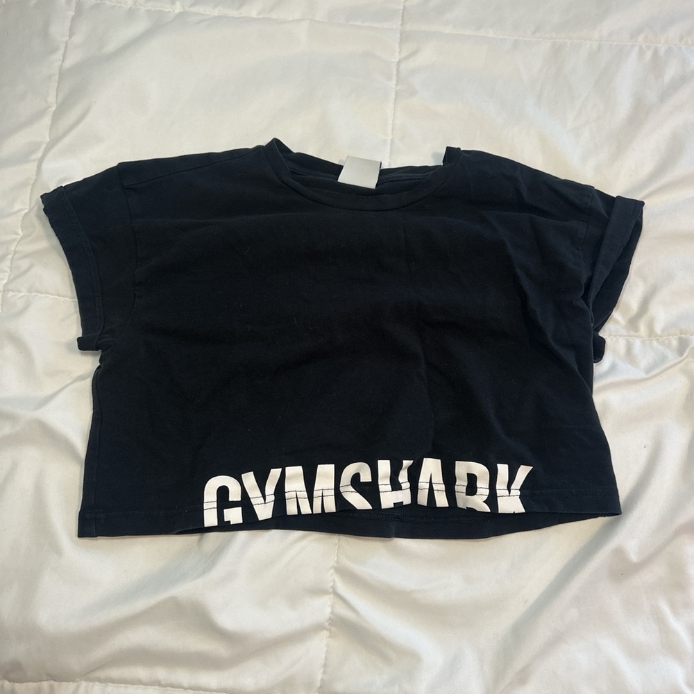 SOLD Gymshark Cropped Black T-Shirt